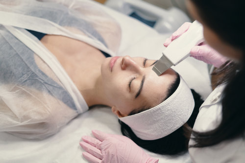 Découvrez le Soin visage HydraPure par Stress Off St Médard en jalles : la révolution du traitement en profondeur de la peau
